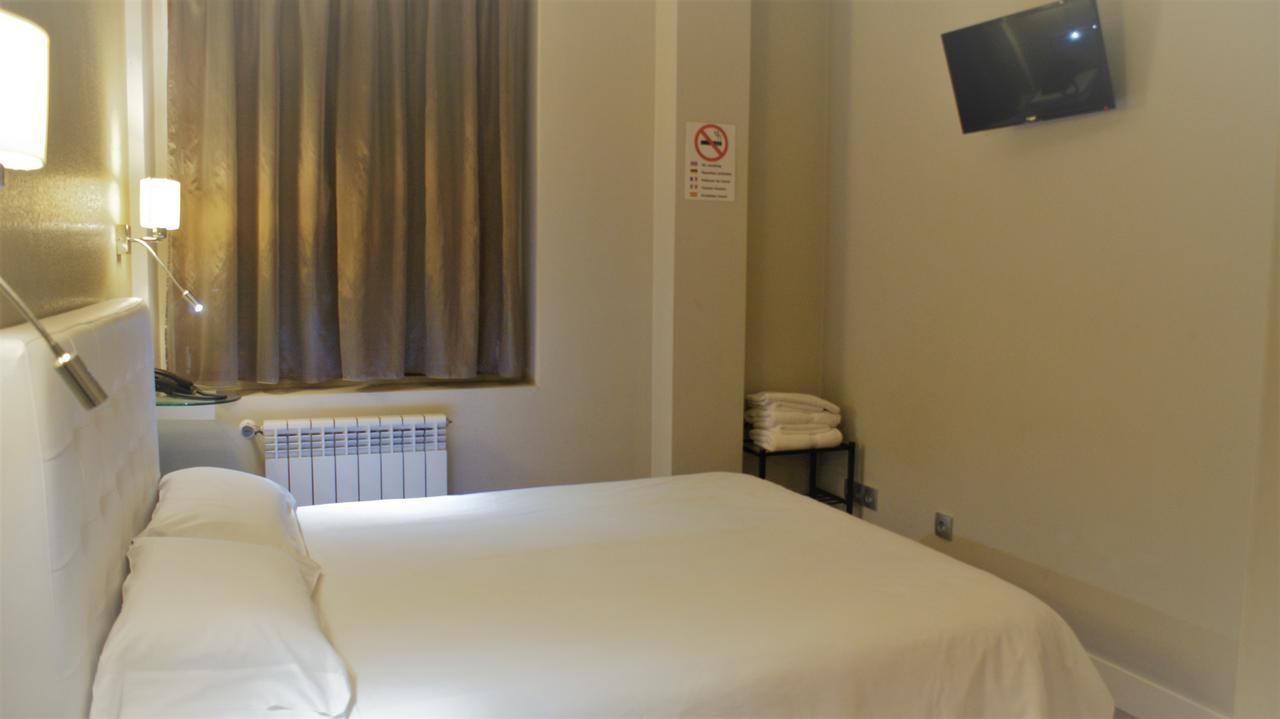 Hotel Rosal Oviedo Luaran gambar