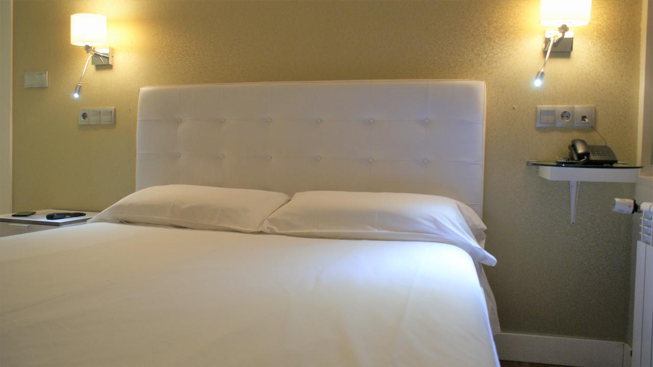 Hotel Rosal Oviedo Luaran gambar